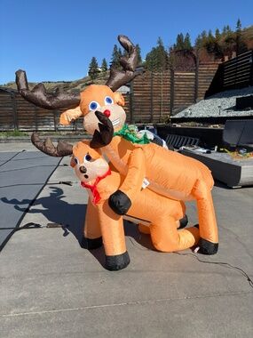 Novelty Reindeer Inflatable Lawn Decoration